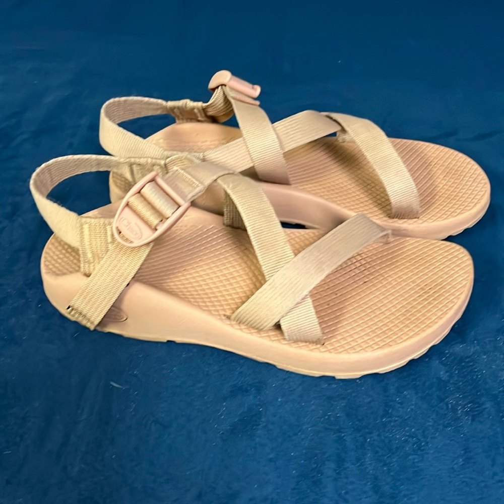 Chaco size 8